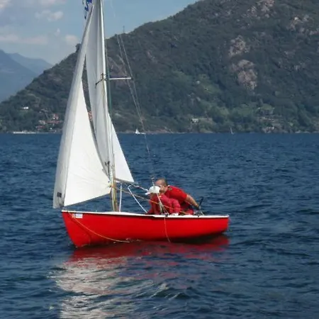 Sleeps 4 Pool Pianello Del Lario