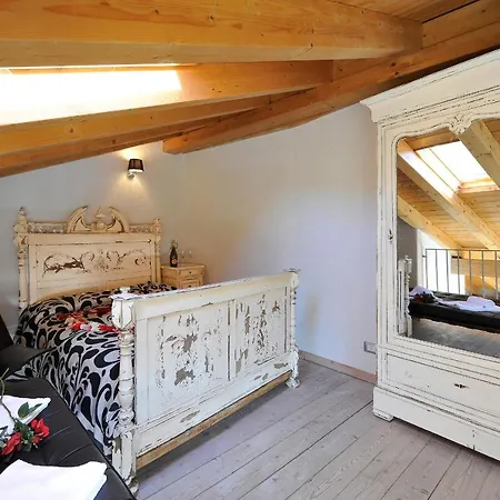 Sleeps 4 Pool Appartement