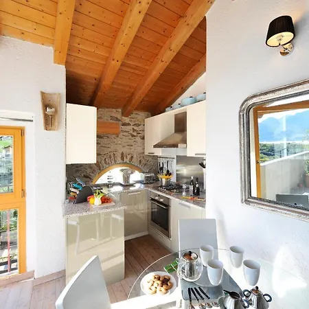 Sleeps 4 Pool Apartamento
